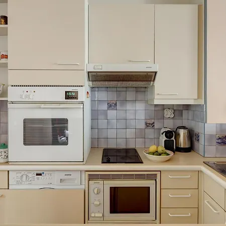 Bnbnook - Cozy 1br - Vibrant Le Marais & Pompidou Paris